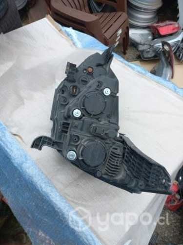 Óptico derecho Ssangyong Korando 22-23 impecable