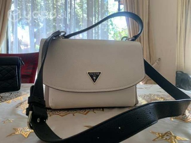 Cartera Guess original