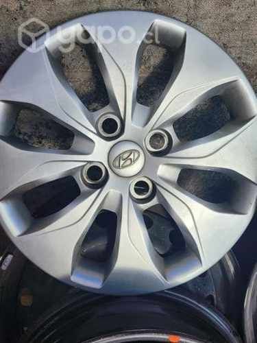 Llantas accent sedan