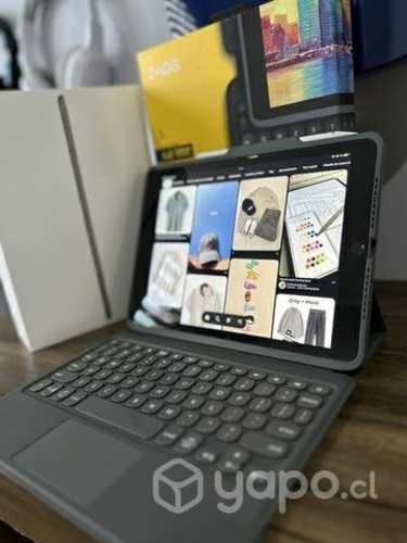 IPad 7ma generación WiFi 32GB + Teclado