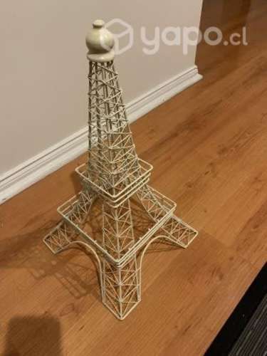 Torre Eiffel decorativa