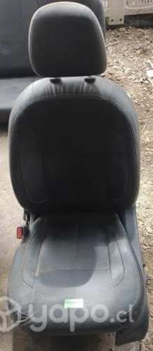 Juego Asientos (NNA003) Nissan NP300 4x4 2.3 Diese