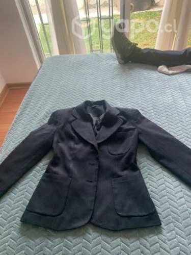 Blazer colegio Niña talla 40, pequeño como S