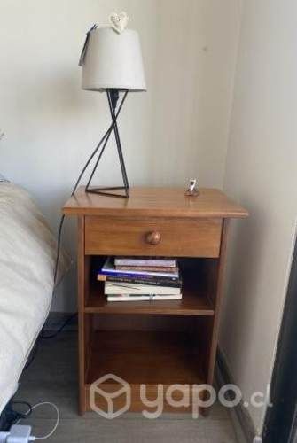 Velador madera tres niveles