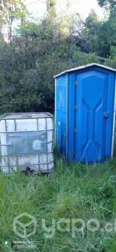 Baño más estanque agua