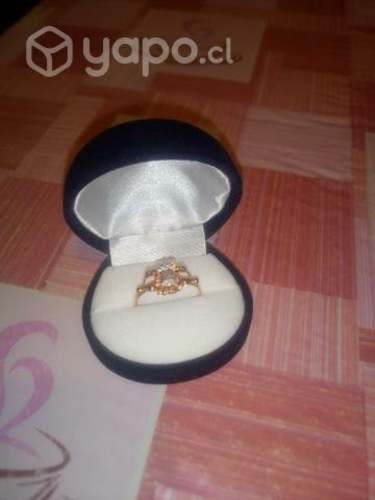 Anillo  oro 18 con piedra zafiro