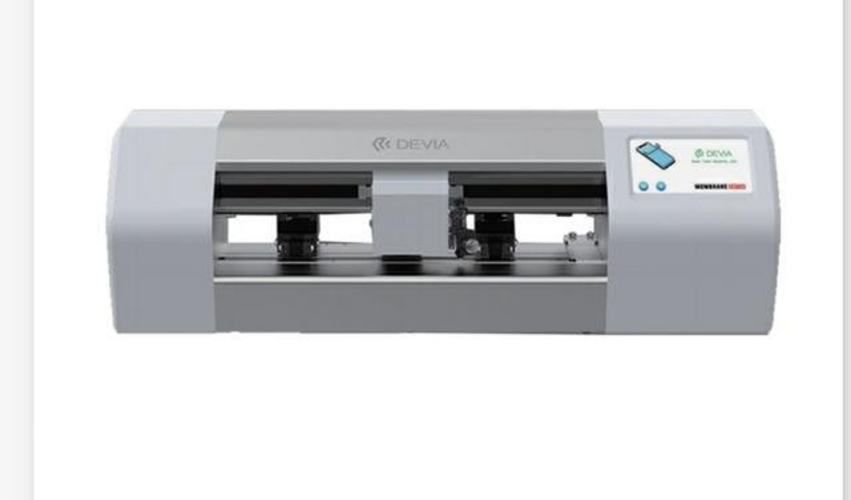 Plotter para láminas de celular marca Devia