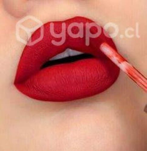 Labiales mate color BARBIE disponible