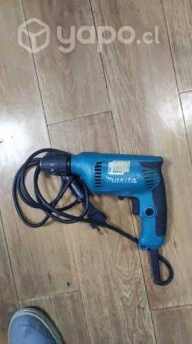 Taladro mandril rápido Makita 6413