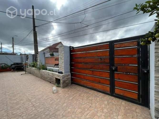 Casa en venta con amplio patio