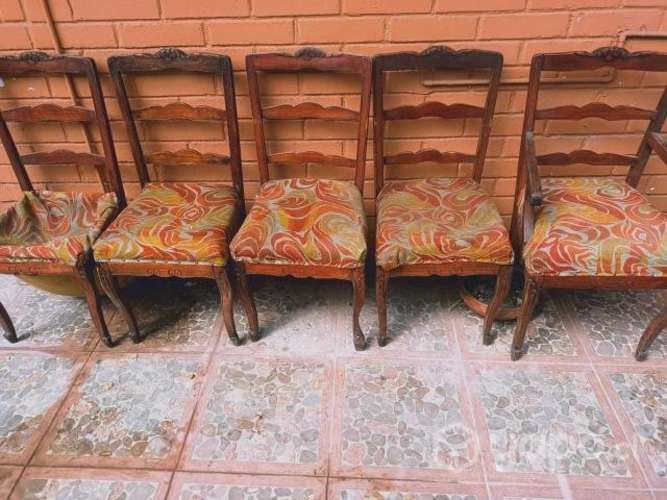 Juego de sillas antiguas normando