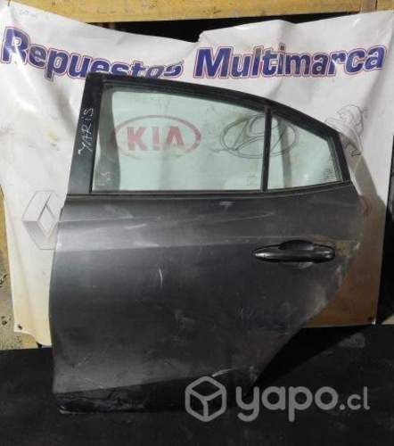 Puerta Toyota New Yaris Trasera Izquierda (complet