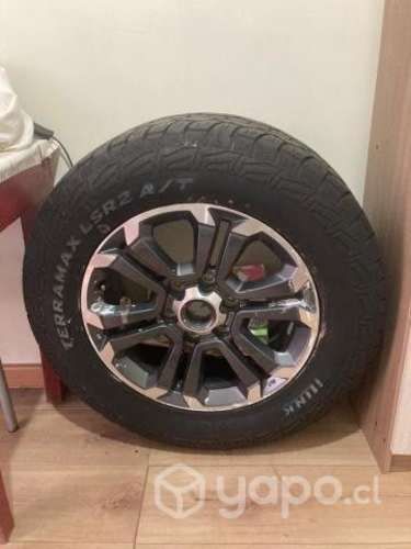 Llanta, Neumatico Mitsubishi 200 Dakar Aro18 nuevo