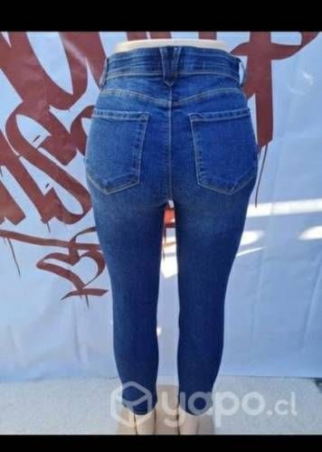 Jeans tiro alto 38