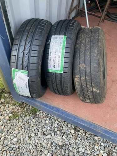 Neumáticos aro 15 dos nuevos y uno con poco uso