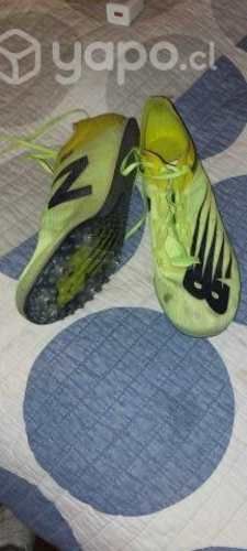 Zapatillas atletismo con clavos NB