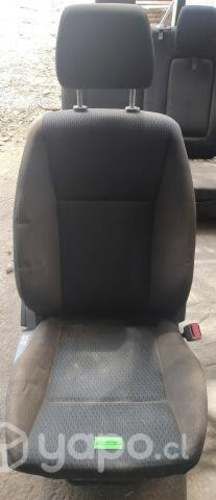 Juego Asientos (MBA011) Mazda BT50 4x4 2.2 Mec