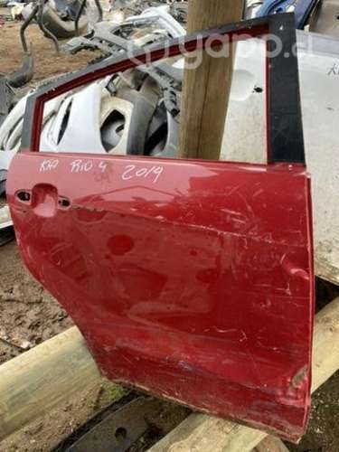 Puerta kia rio 4