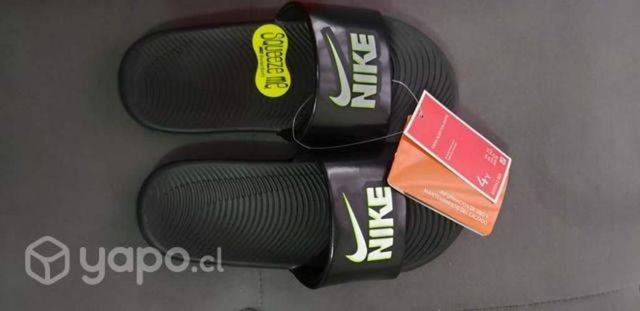 Sandalia nike