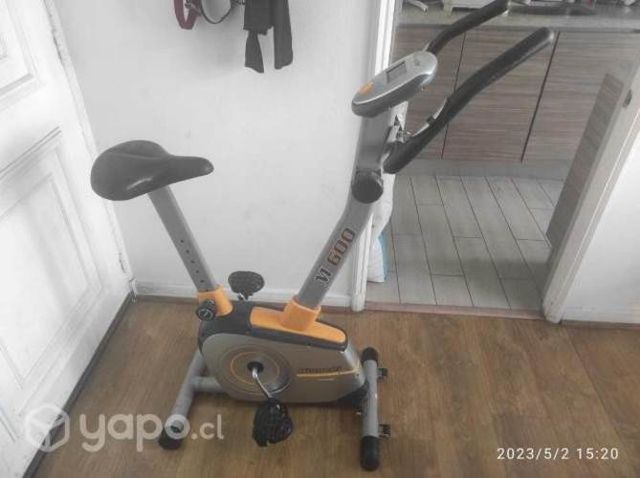 Bicicleta Estática Bianchi M600