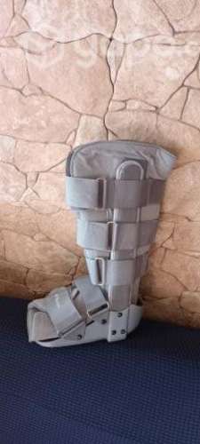 Bota ortopedica, pie derecho, numero 34-35