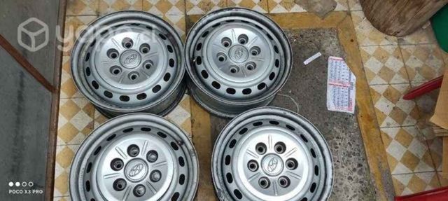 Llantas hiunday h1 2017 original exelente estado