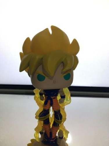 FUNKO POP super saiyan goku