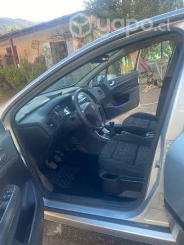 Se vende Peugeot 307 año 2007