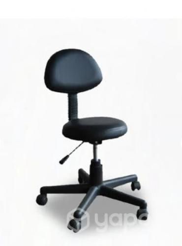 Piso con ruedas y respaldo nuevo