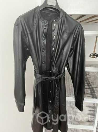 Chaqueta Zara cuerina negro talla S