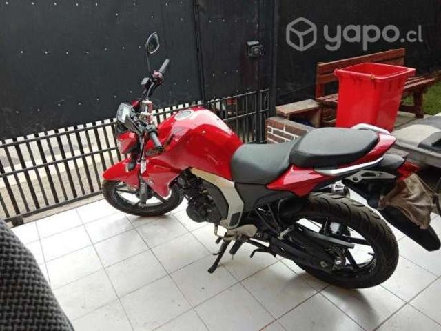 Yamaha fzn150 año 2022