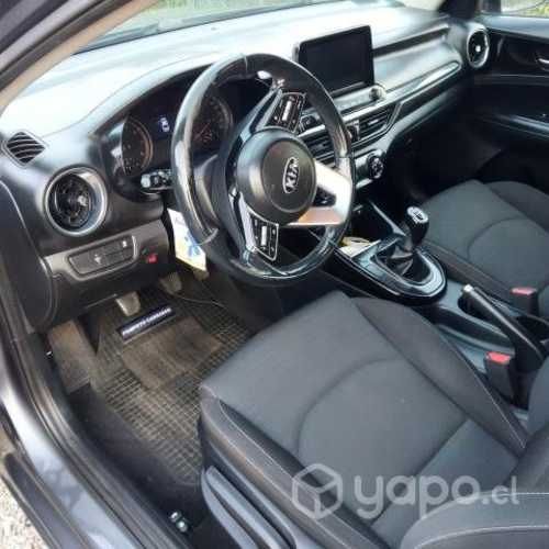 Venta taxi turismo kia cerato 2020
