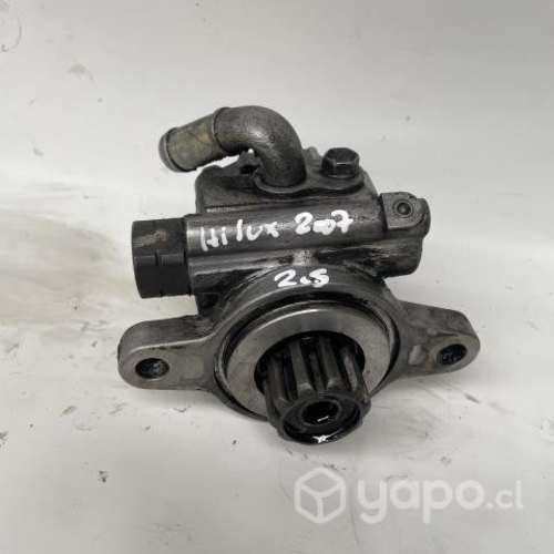 Bomba direccion Toyota Hilux 2.5 2007
