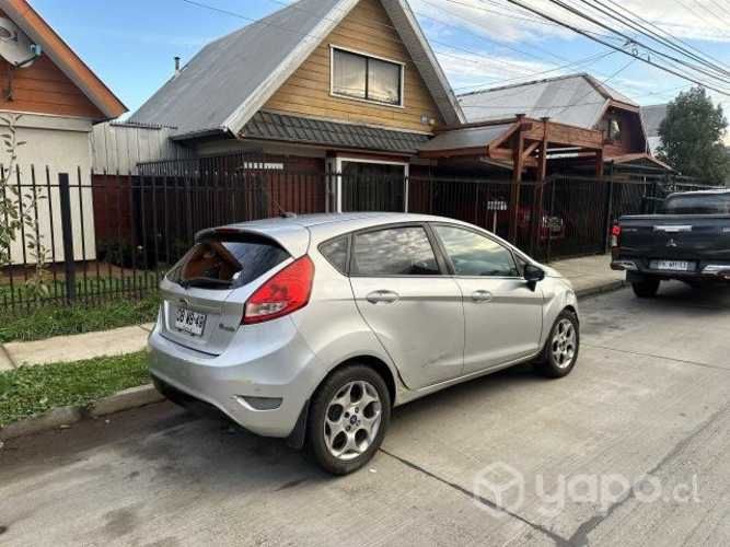 Se vende Ford fiesta 1.6 full 2011