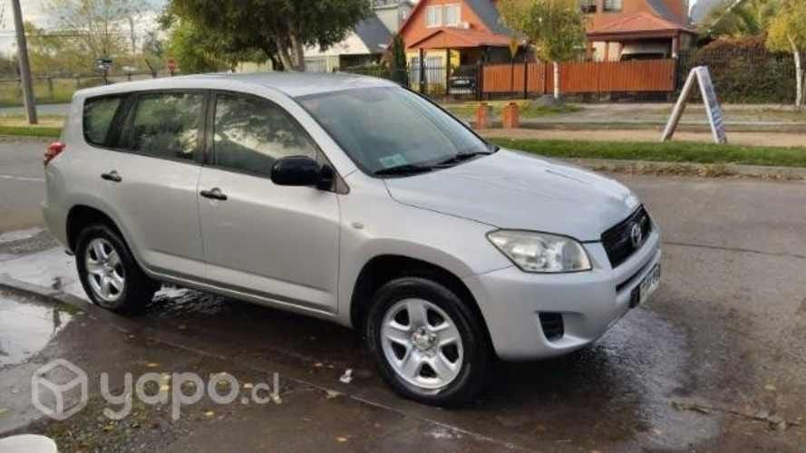 Vendo suv toyota rav4 año 2010