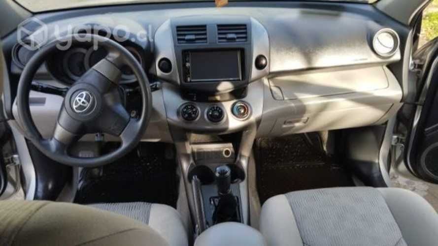 Vendo suv toyota rav4 año 2010