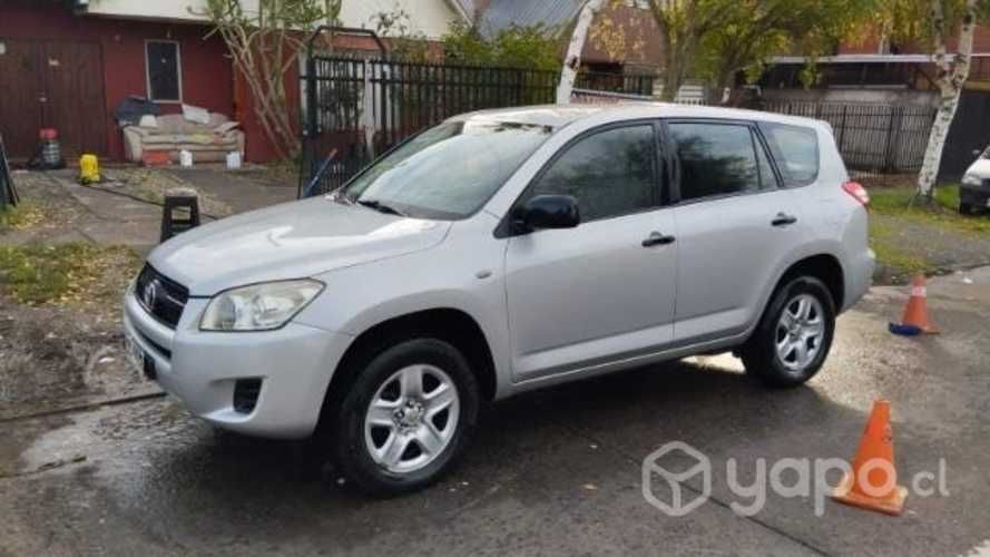 Vendo suv toyota rav4 año 2010