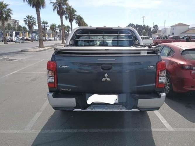 Mitsubishi l200 work