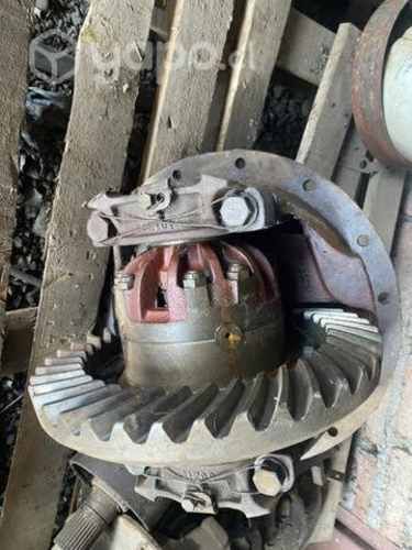 Piñon y coronas varias medidas y tipos máquinaria