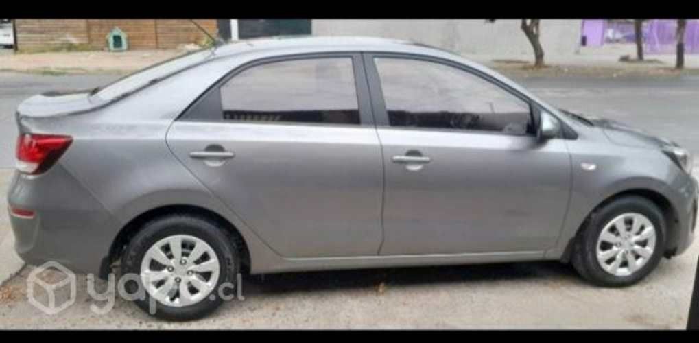 Kia soluto impecable