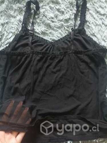 Polera tirantes negra