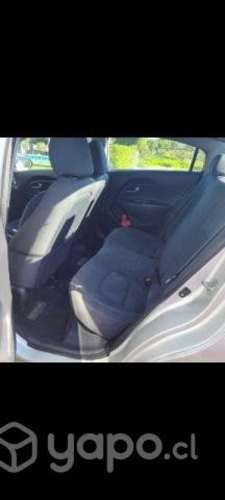 Se vende kia rio 4 2014