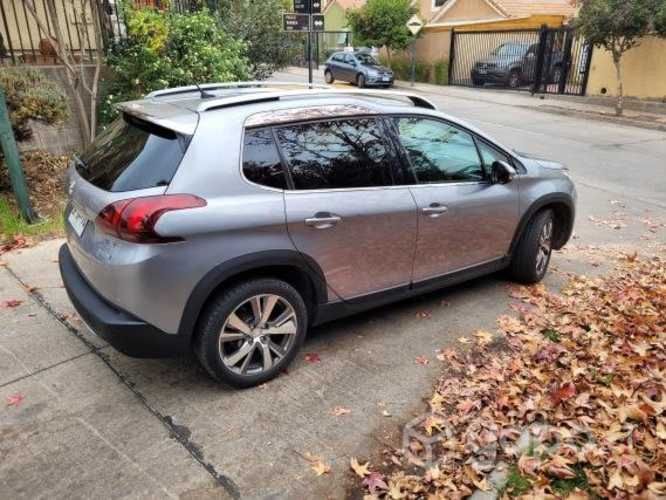 PEUGEOT 2008, año 2017 Allure Puretech 1.2 AT