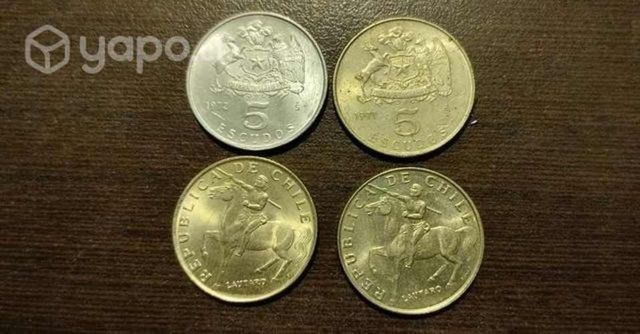 4 Monedas de 5 pesos dos Escudos