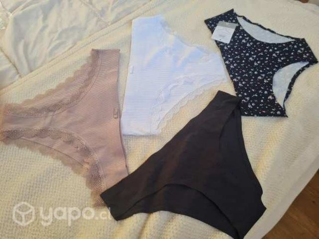 Bikinis y Pantaletas femeninas "Flores".