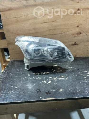 Optico Chevrolet dmax 2015