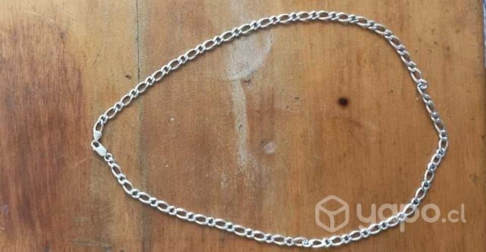 Cadena de plata
