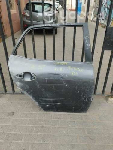 Puerta Toyota Auris 2008 2014 trasera derecha