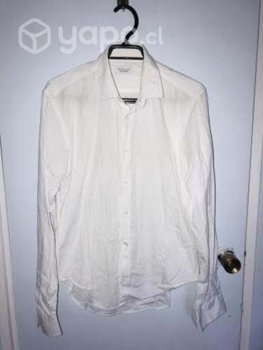 Camisas y poleras marcas variadas