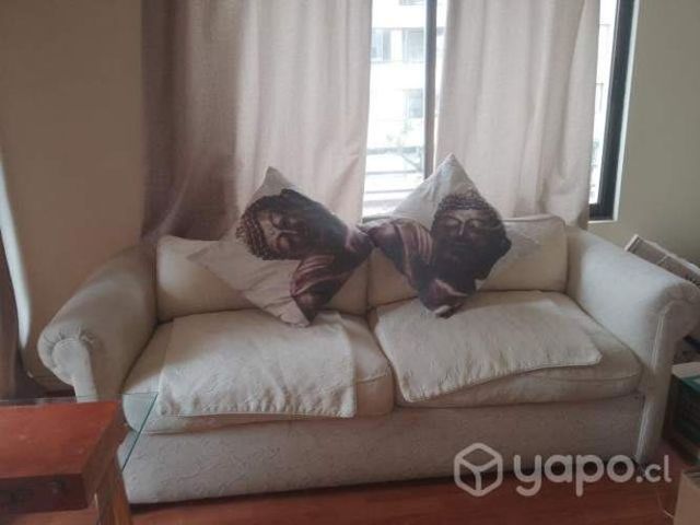 Sofá 2 cuerpos grande.